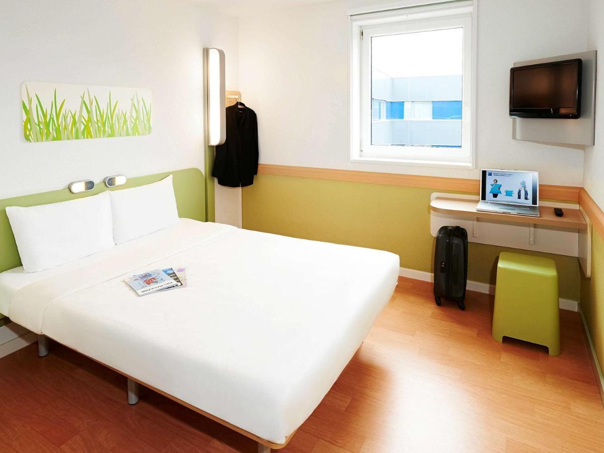 Ibis Budget Lyon Caluire Cite Internationale Bagian luar foto